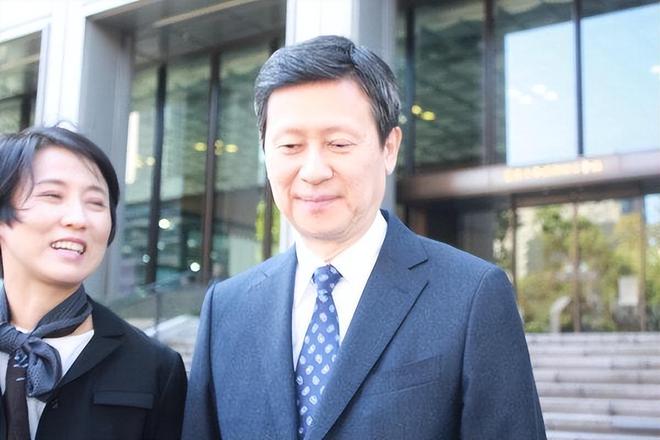 共享”同一女星亲兄弟为财权内斗互撕j9国际韩国财阀家族丑闻：父子“(图8)