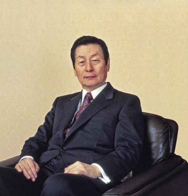 共享”同一女星亲兄弟为财权内斗互撕j9国际韩国财阀家族丑闻：父子“(图2)