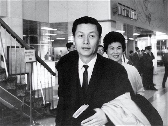 共享”同一女星亲兄弟为财权内斗互撕j9国际韩国财阀家族丑闻：父子“(图10)