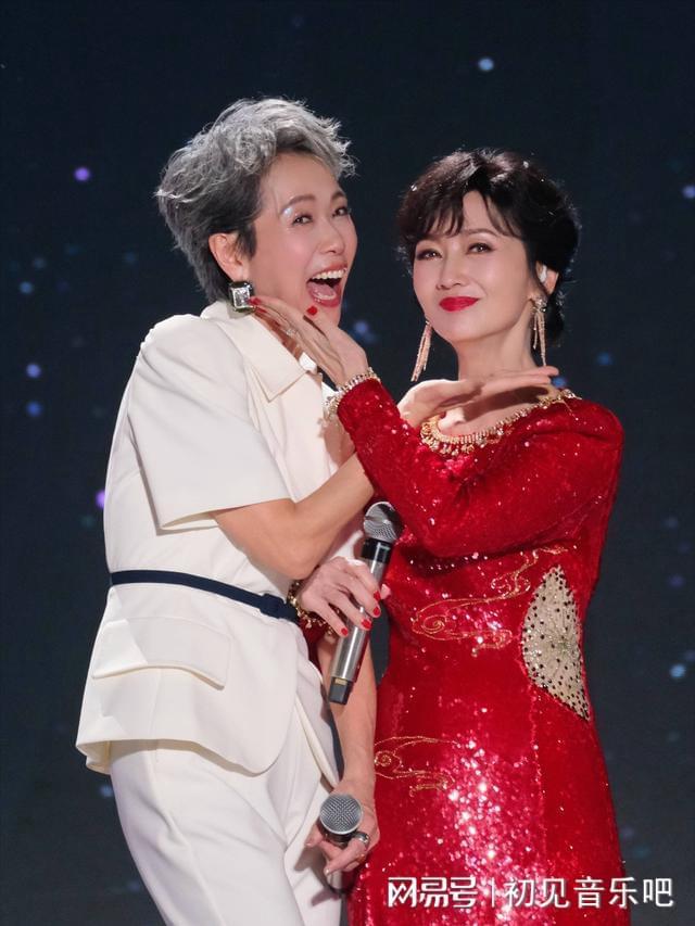 仙30年后撒糖竟藏惊天秘密j9国际神仙售后！白娘子许