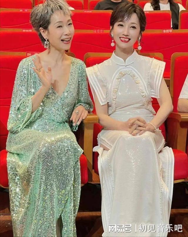 仙30年后撒糖竟藏惊天秘密j9国际神仙售后！白娘子许(图3)
