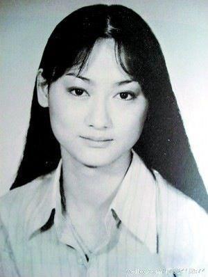 岁正是“当打之年”不拼位置就给别人了j9九游会真人第一品牌惠英红：65(图7)